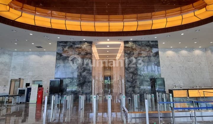 Ruang Kantor di Sahit Sudirman Center dengan luas 439m²