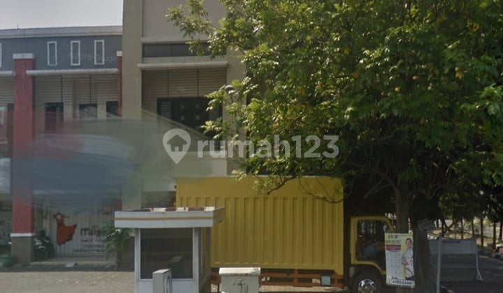 Ruko Tingkat di Raya Taman Asri, Pondok Tjandra, Surabaya Ruko Tingkat di Raya Taman Asri, Pondok Tjandra, Surabaya