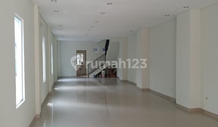 4-Storey Brand New Shop House Below NJOP Near the Presidential Palace, Land Area 245 m2