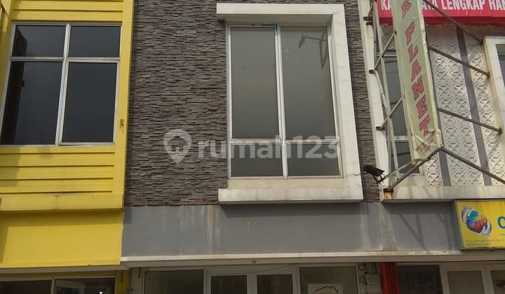 Ruko Commpark Kota Wisata