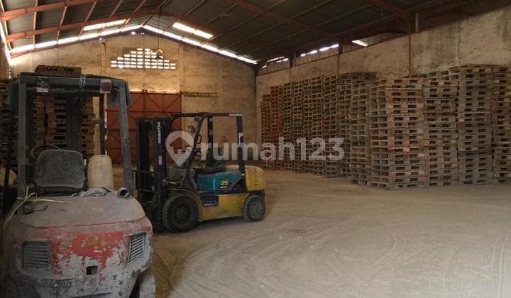Gudang di Kalianak, Surabaya, Tidak Banjir, LT 8280 m2, LB 3300 m2