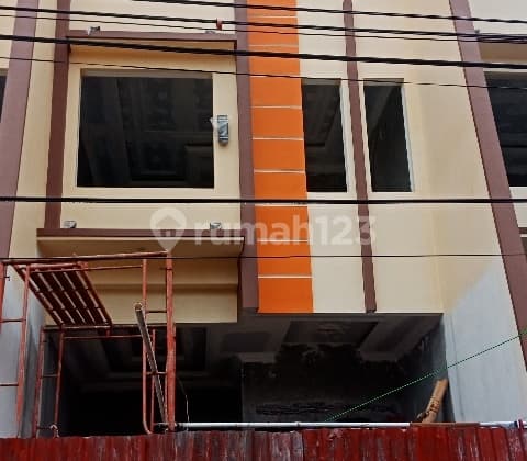 Ruko Baru 3 Lantai daerah Cempaka Putih, Senen, Kemayoran LT 73 m2, 3 Lantai, Garasi 1 Mobil,, cocok untuk UMKMK