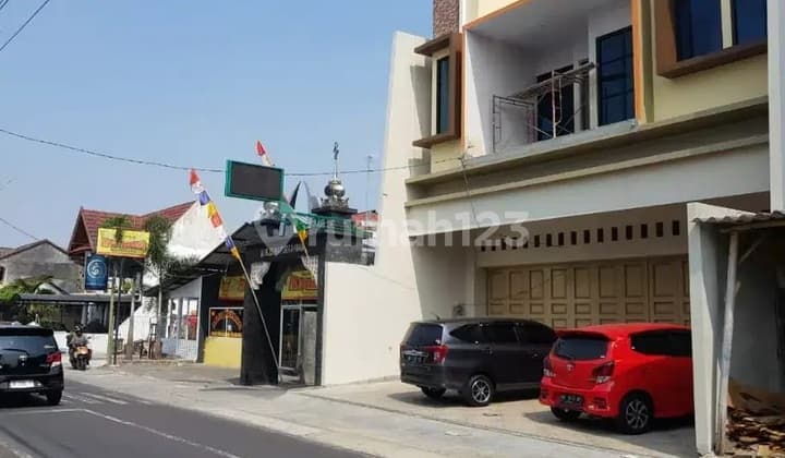 Ruko Baru Strategis Area Bisnis dekat Kampus UGM & Jln Gejayan