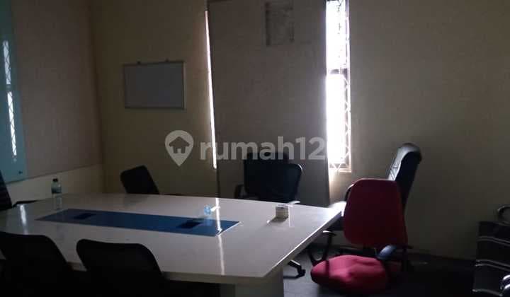 Ruko gandeng di depan Jl.Raya boulevard ramai, cocok untuk bisnis