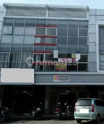 Ruko Bagus Dengan 3 Lantai Lokasi Strategis
