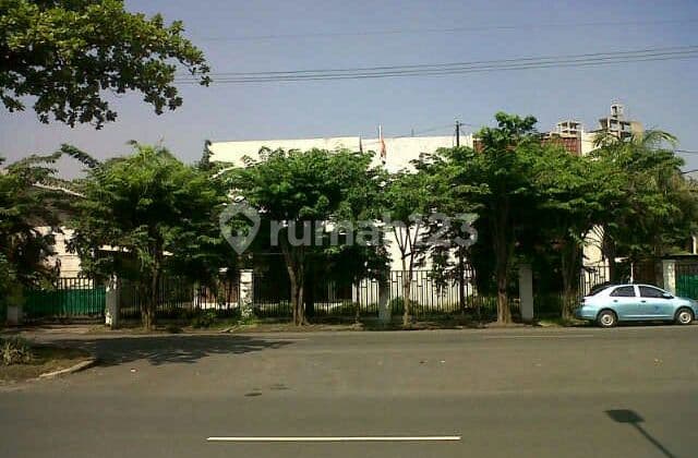 Murah Hitung Tanah Gedung Perkantoran 2 Lantai Raya Kendangsari Dekat Sier