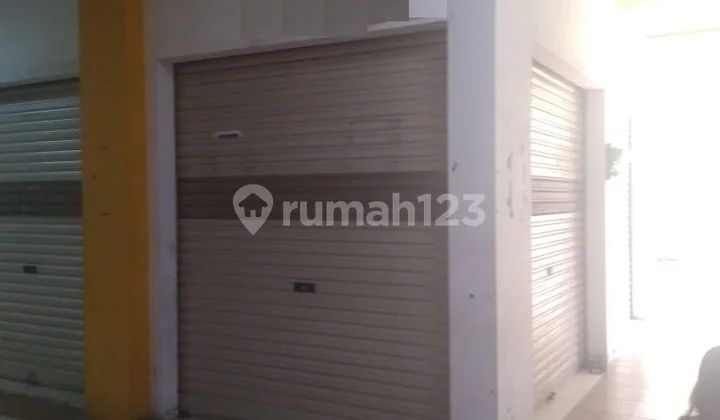 Strategic Kiosk at Pasar Segar, Taman Kopo Indah 2 Strategic Kiosk at Pasar Segar, Taman Kopo Indah 2