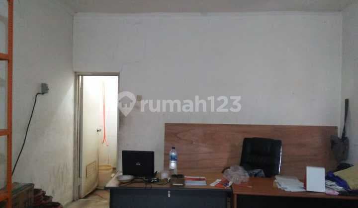 Gudang Strategis di Komplek Pergudangan Bandara Mas Blok T No. 09 Tangerang