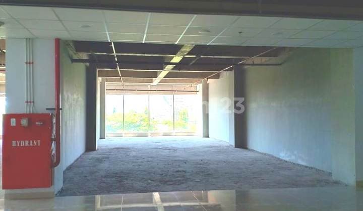 Perkantoran di Praxis Office Tower Surabaya Lantai 2 LB 1082 m2