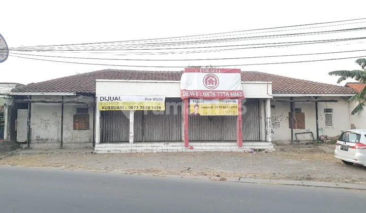 rumah ruang usaha di jl raya pasar kemis, tangerang
