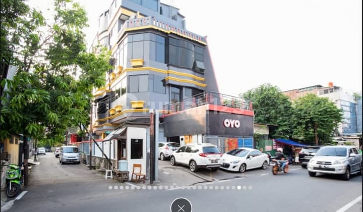 Hotel OYO 50 kamar tidur di Cideng, Jakarta Pusat