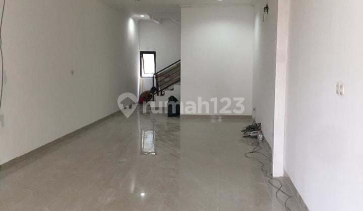 Bangunan serbaguna di tomang untuk kantor dan rumah kode tm 500