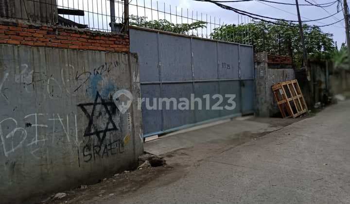 Gedung Bekas Pabrik di Kalideres