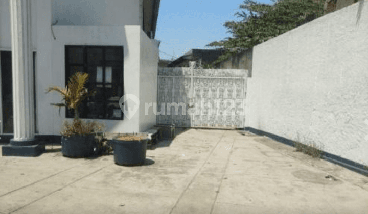 For Sale 2-story Building (land 1700m2) Radio Dalam, South Jakarta