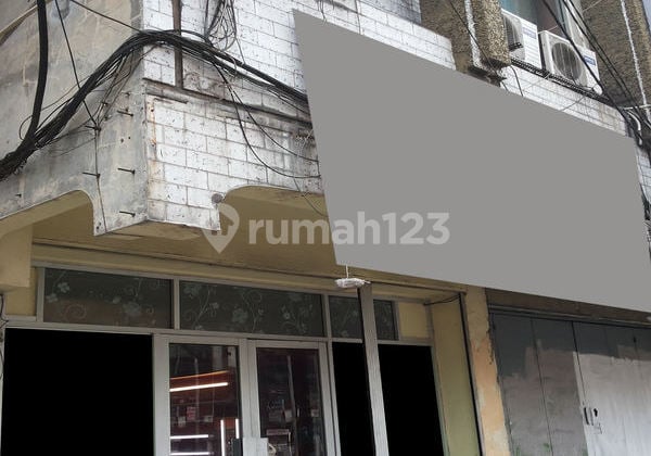 Ruko Bagus, 3 Lt,cck usaha apa saja, strategis di Harmoni. 11864