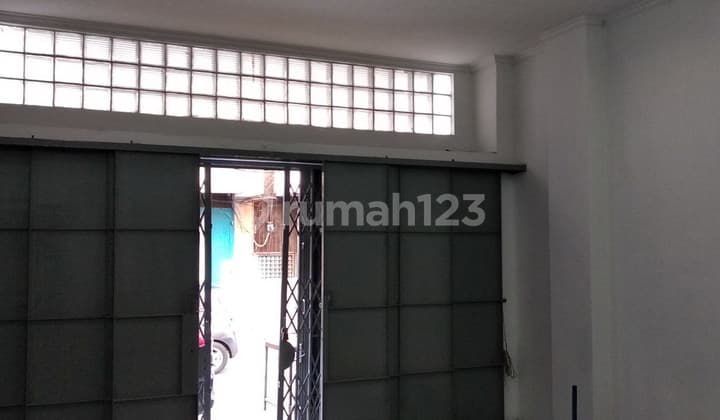 Gedung Kantor Siap Pakai di Pusat Kota