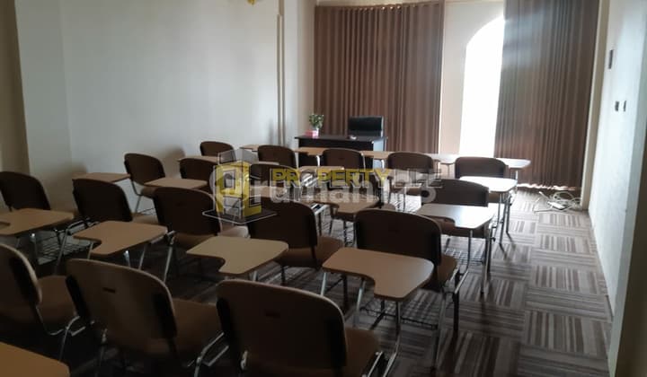 RUKO DI KEBON SIRIH, MENTENG LIMITED STRATEGIS