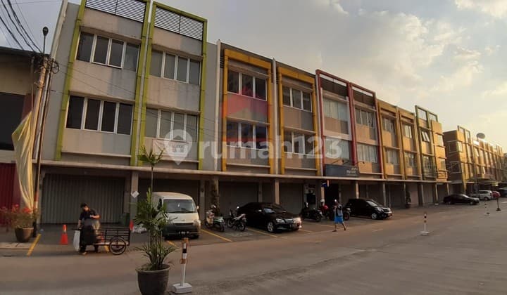 Ruko m square A1 lokasi bagus strategis di Cibaduyut