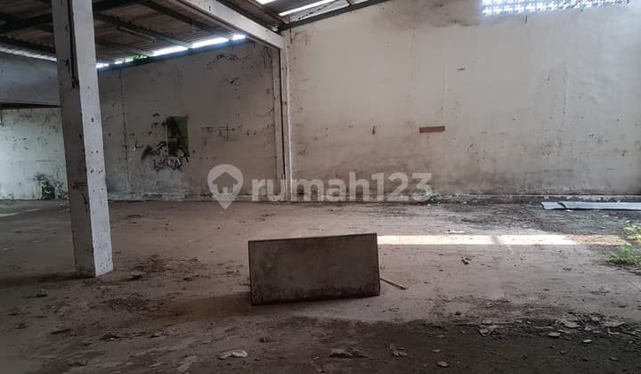 Gudang Sangkuriang dianggap Tanah