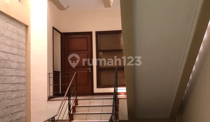 Mini Bulding, di Falatehan Melawai 5 Lantai Strategis Dekat Stasiun Bus