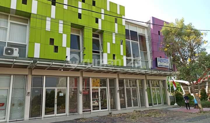 351 For Rent Metro Park Gresik Shop House 2.5 Floors Area 80m² Building Area 60m²
