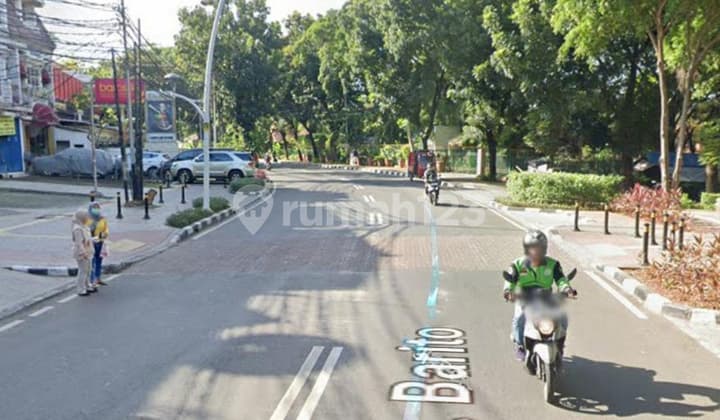 SHOPHOUSE / COMMERCIAL SPACE on BARITO Street, KEBAYORAN BARU near BLOK M