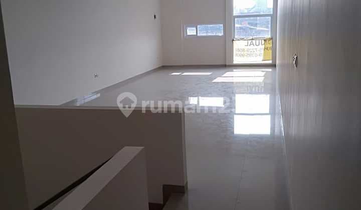 Ruko baru siap pakai