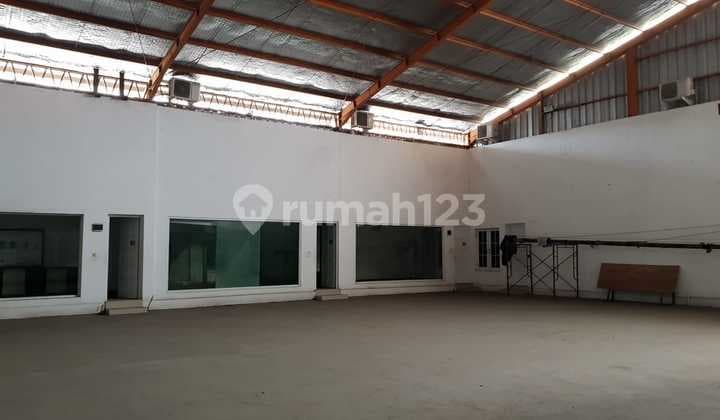 Dijual Gudang Strategis Lokasi Sentul Bonus Papan Iklan