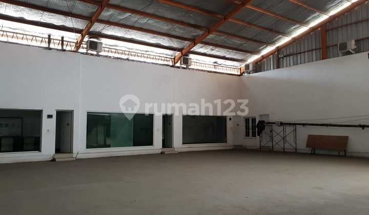 Dijual Gudang Strategis Lokasi Sentul Bonus Papan Iklan