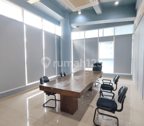 an Gedung 3 lantai Hegarmanah