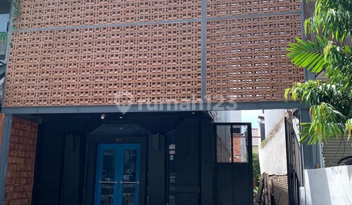 RUKO at Jl WOLTER MONGINSIDI, KEBAYORAN BARU (BARU RENOV)