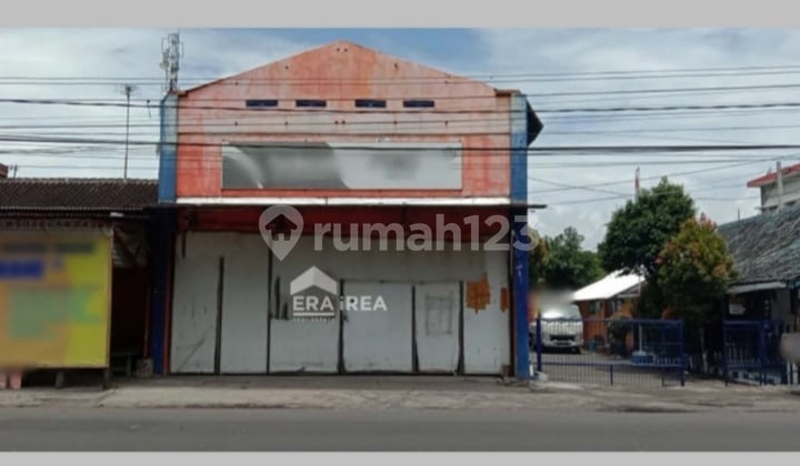 Ruang Usaha Solo Baru Dekat Area Bisnis