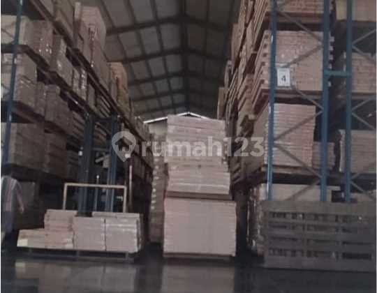 Gudang Bagus, Strategis dan Siap Pakai Di Semanan Megah Daanmogot