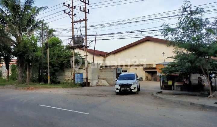 Gudang di Margomulyo Gudang di Margomulyo