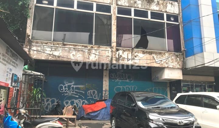 Ruko Tua Hitung Tanah hoek dg Cilandak I di Jl RS Fatmawati Raya Jakarta