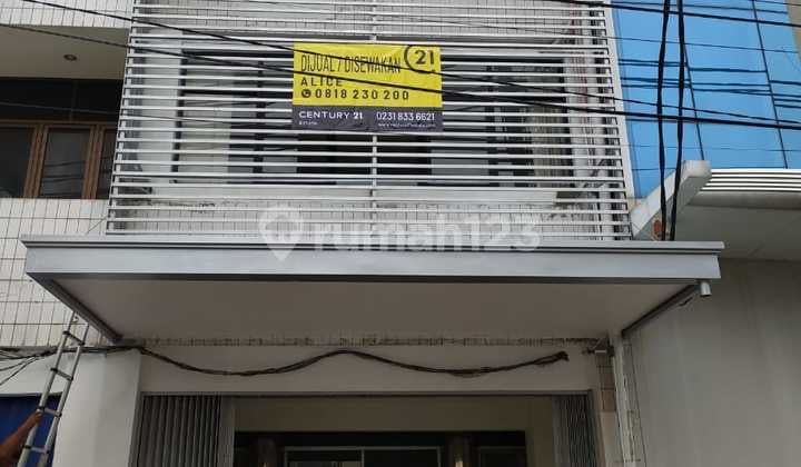 Ruko Siap Pakai di Karanggetas Cirebon akses jalan besar..