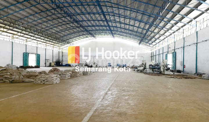 Gudang di industri Raya Timur Semarang ( VR5498 )