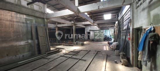 Bengkel Siap Pakai Sangat Strategis di kebonkopi. Cimahi