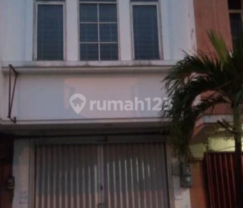 Ruko di Depan Mall Taman Palem Cengkareng Jakarta Barat, Strategis