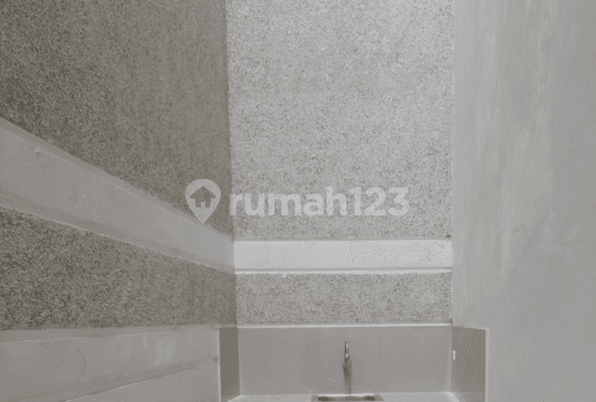 Ruko baru Mainroad Jendral Sudirman dekat jamika