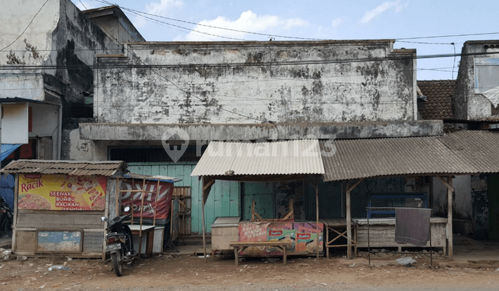 Toko dekat Pasar Jenggawah. Cocok untuk Usaha