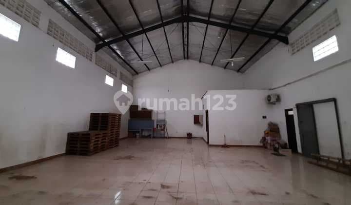 Ready-to-Use Productive Warehouse Mainroad Buah Batu Extension Bandung