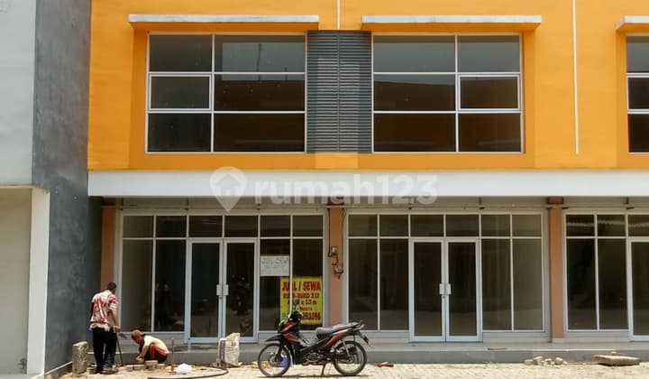Ruko baru strategis di jln raya ciangsana dpn Vila Lima