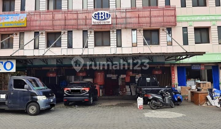 MURAH, DI DALAM KOMPLEKS RUKO, DAN PARKIR LUAS