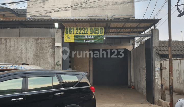 Gudang dan ******** luas