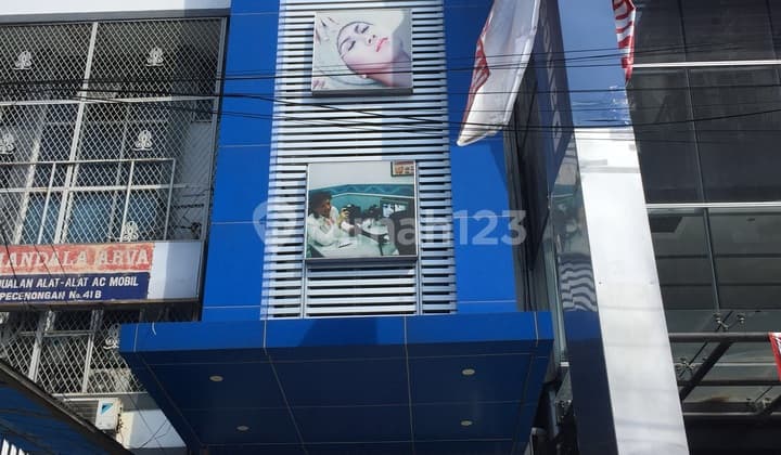 ruko ex klinik kecantikan