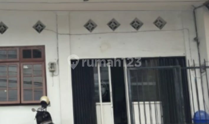 Ruko Murah Tengah kota buat kantor/resto Ruko Murah Tengah kota buat kantor/resto