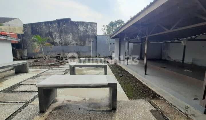 Ruang Usaha Area Strategis Lingkungan Bisnis Niaga Sukajadi Bandung