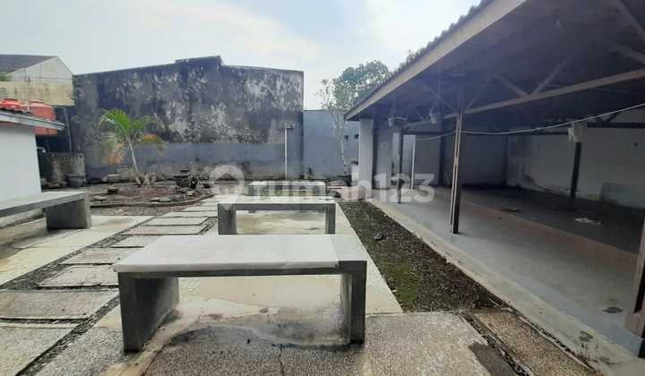 Ruang Usaha Area Strategis Lingkungan Bisnis Niaga Sukajadi Bandung