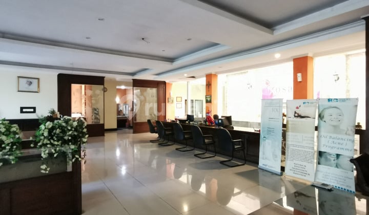 Gedung 3 Lantai Siap Pakai di Mainroad Jl Supratman Kota Bandung